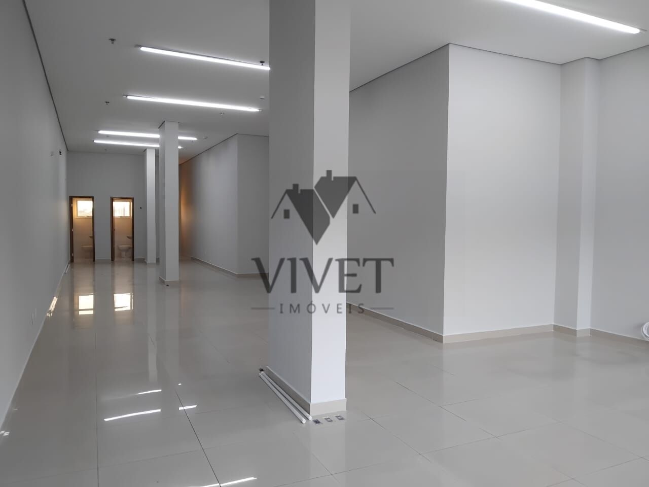 Sala-Conjunto, 150 m² - Foto 1