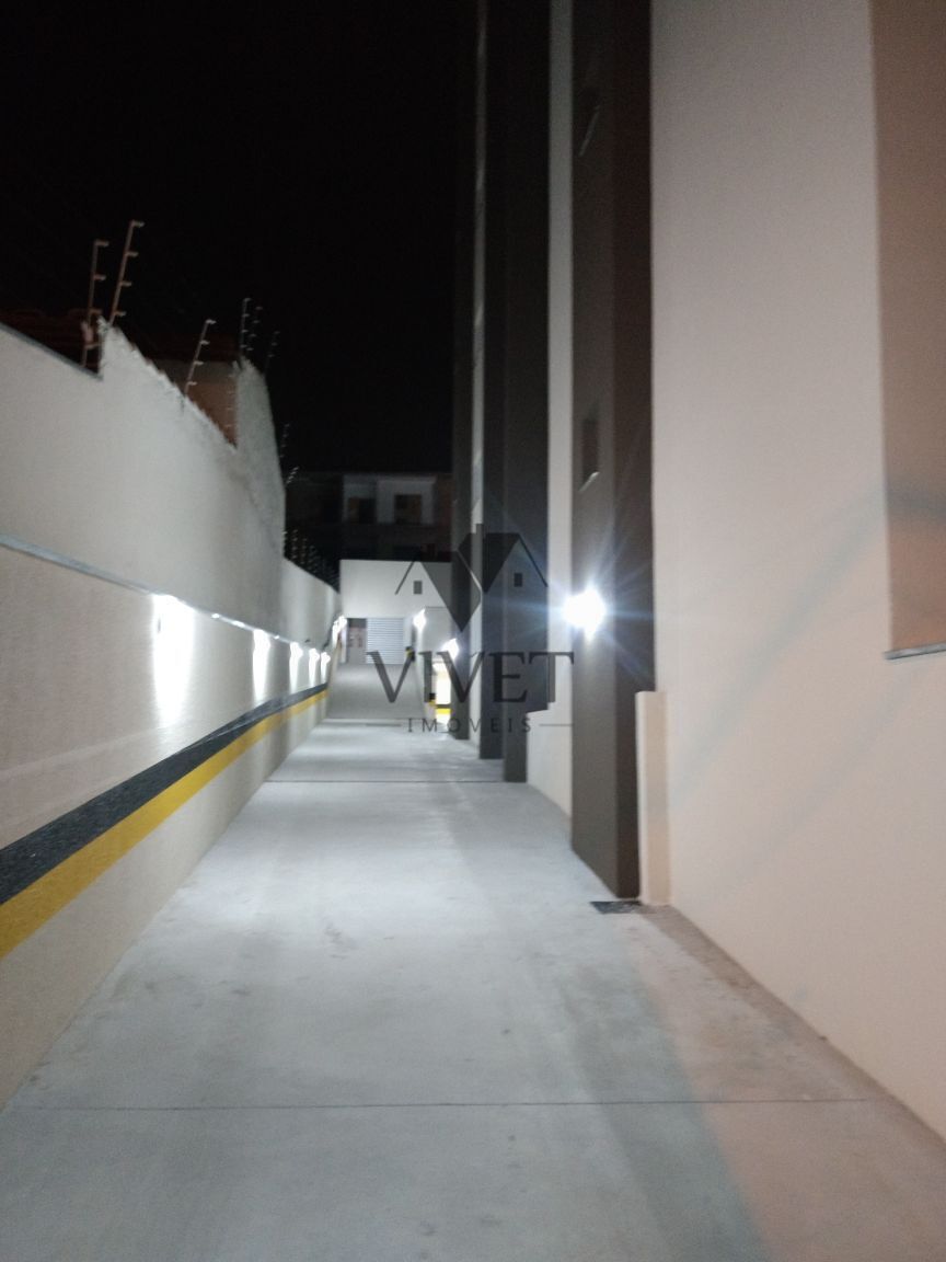 Apartamento à venda com 2 quartos, 56m² - Foto 12