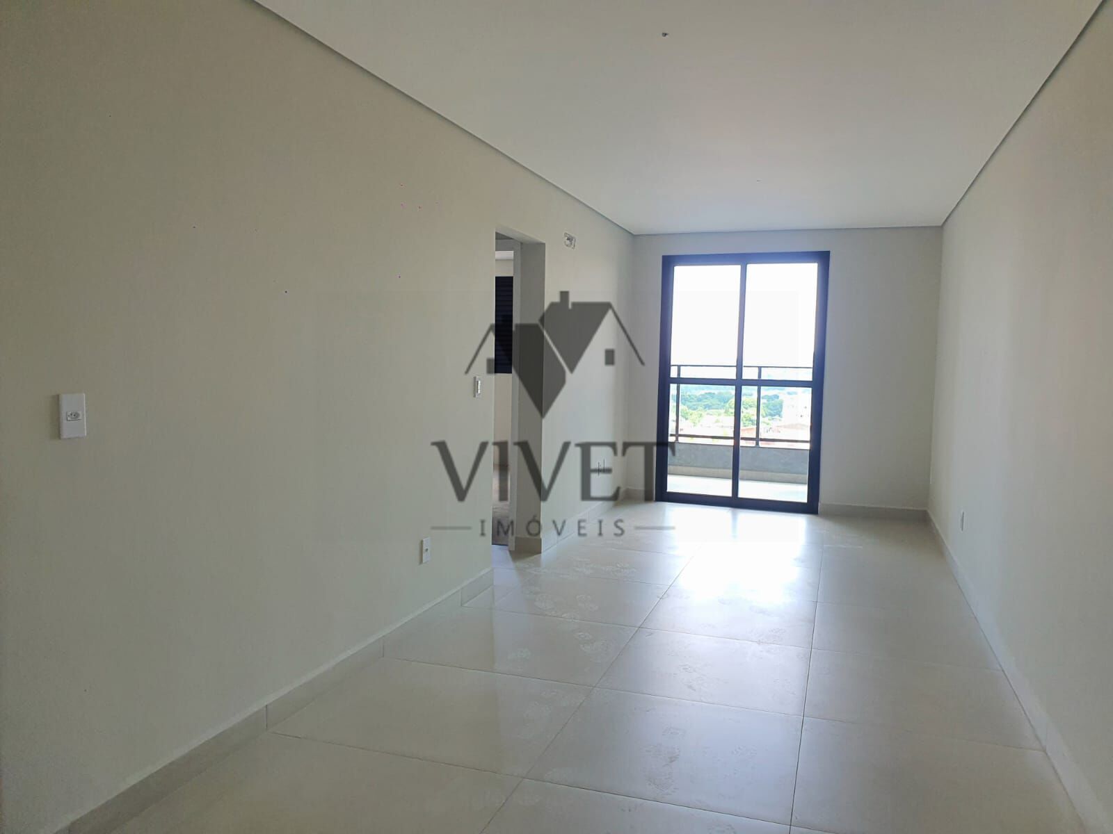 Apartamento à venda com 2 quartos, 70m² - Foto 1