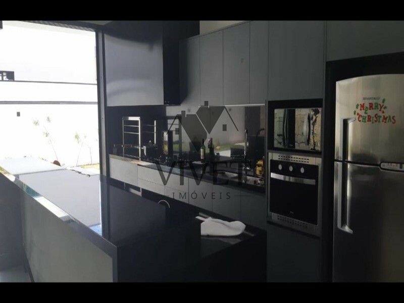 Casa de Condomínio à venda com 4 quartos, 320m² - Foto 3