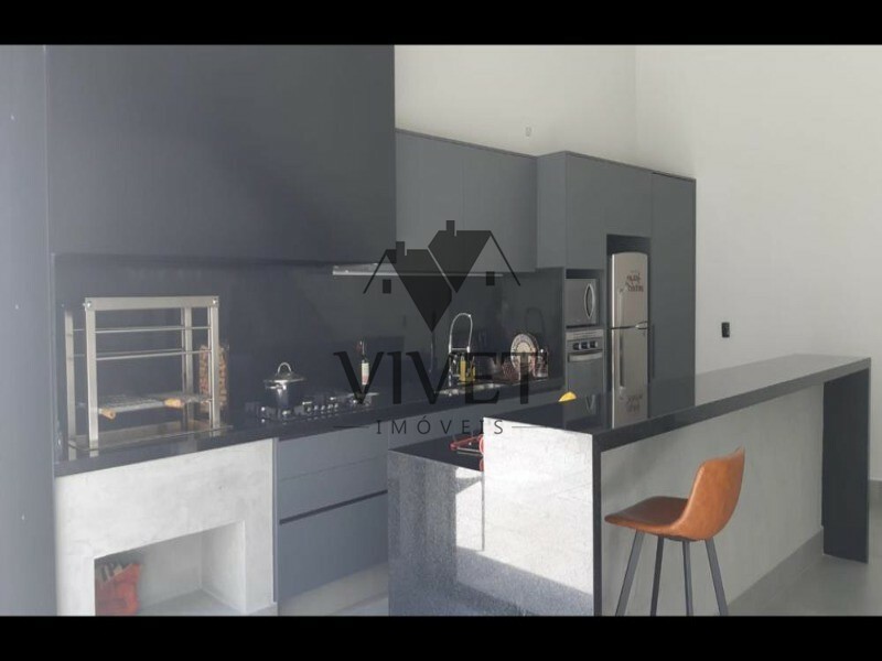 Casa de Condomínio à venda com 4 quartos, 320m² - Foto 4