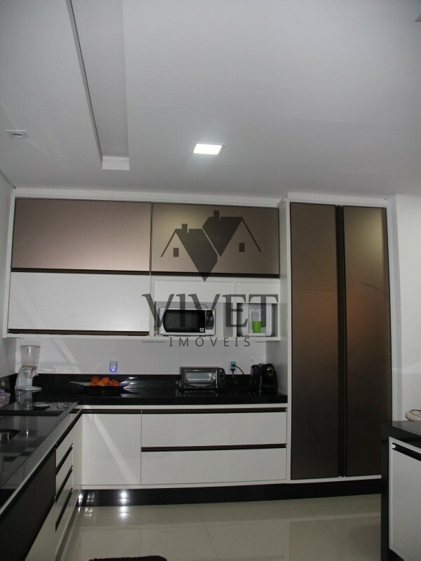 Casa de Condomínio à venda com 5 quartos, 400m² - Foto 5