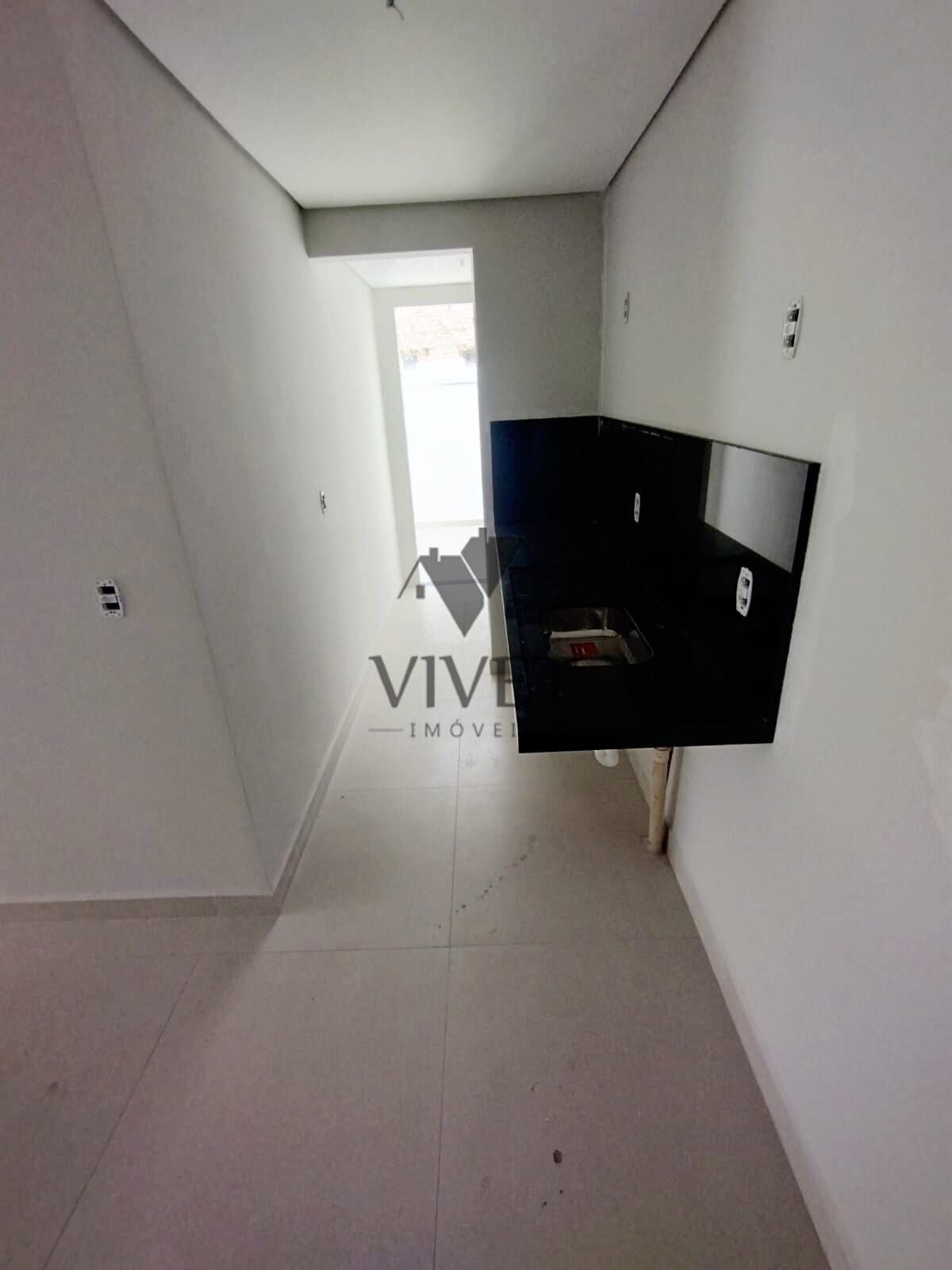 Apartamento à venda com 2 quartos, 70m² - Foto 3