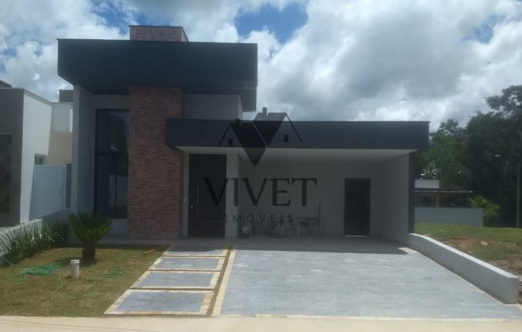 Casa de Condomínio à venda com 3 quartos, 160m² - Foto 1