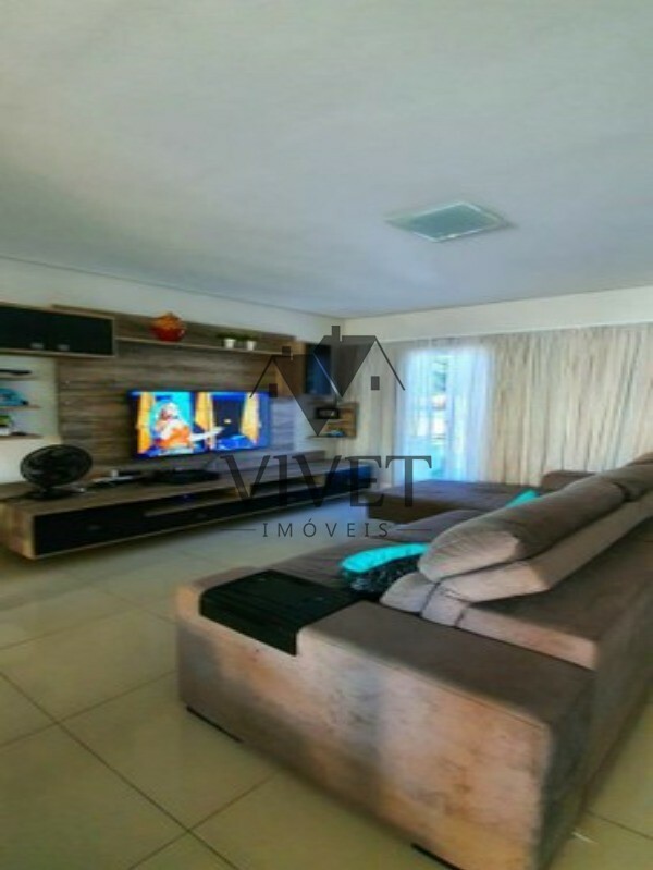 Casa de Condomínio à venda com 3 quartos, 220m² - Foto 3