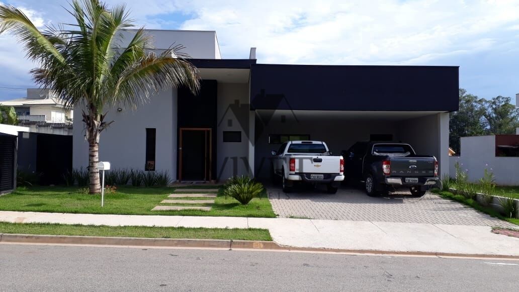 Casa de Condomínio à venda com 3 quartos, 370m² - Foto 1