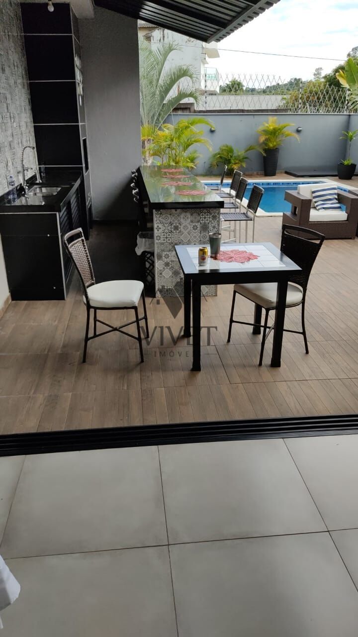 Casa de Condomínio à venda com 3 quartos, 370m² - Foto 9