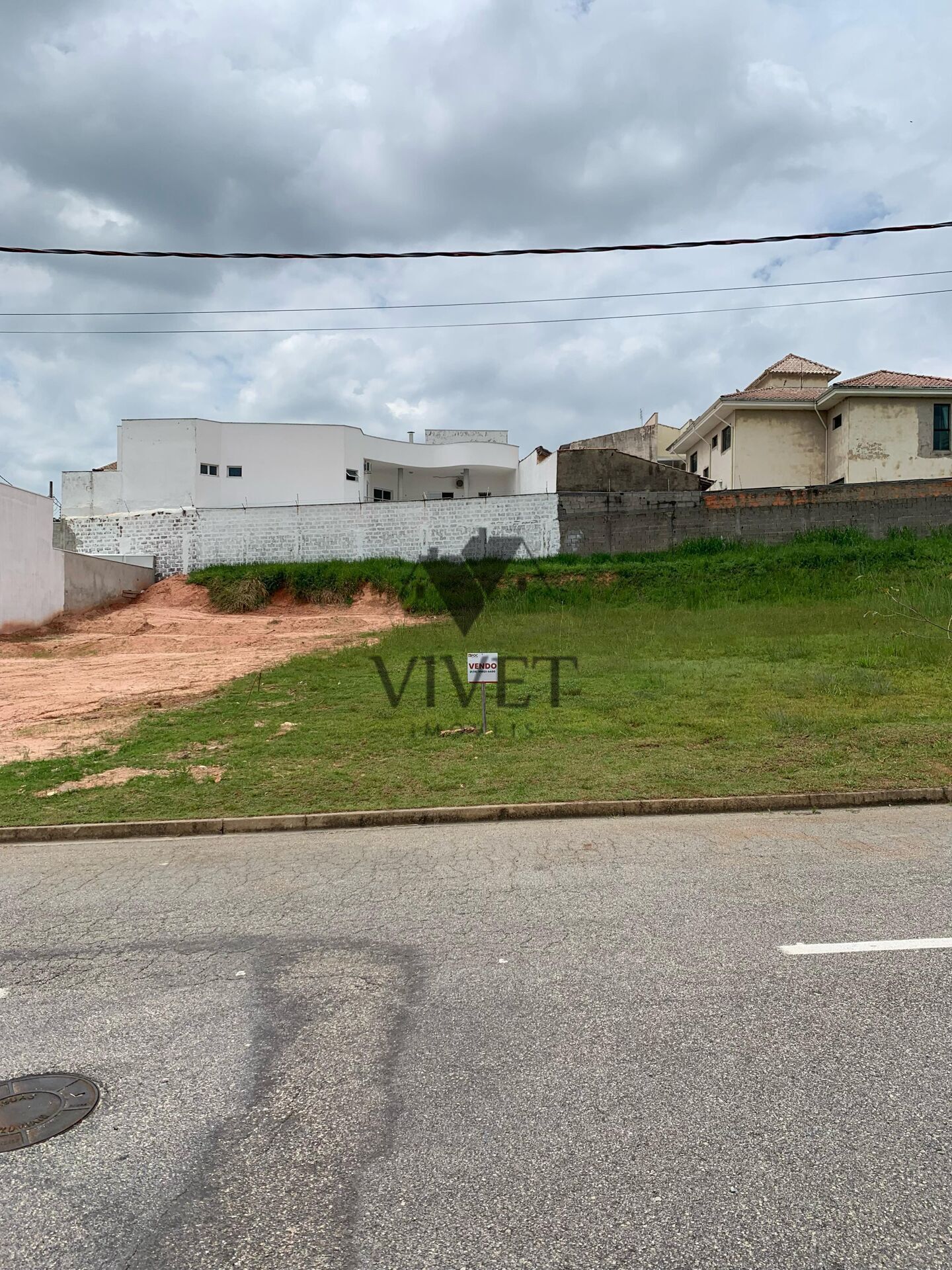 Terreno à venda, 360m² - Foto 1