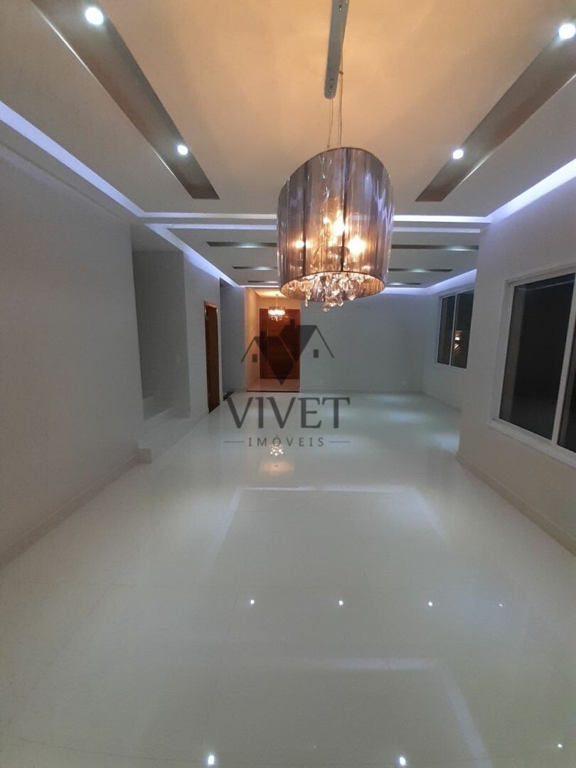 Casa de Condomínio à venda com 4 quartos, 400m² - Foto 4