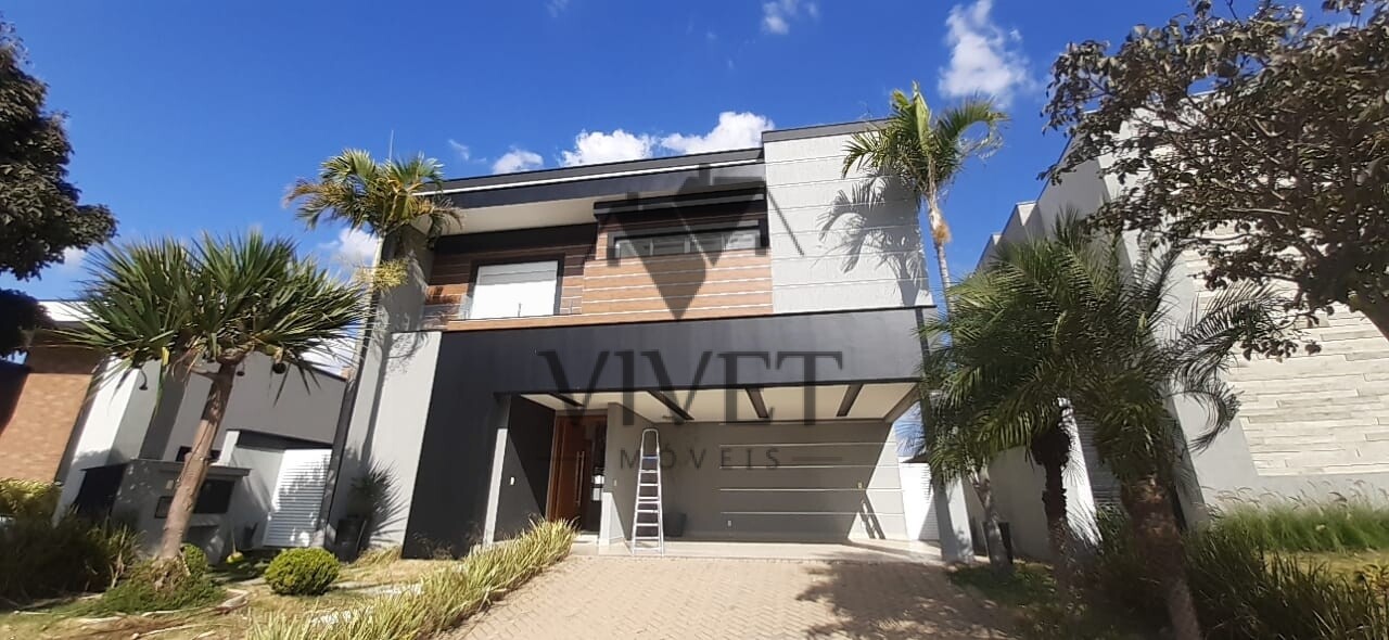 Casa de Condomínio à venda com 4 quartos, 400m² - Foto 1