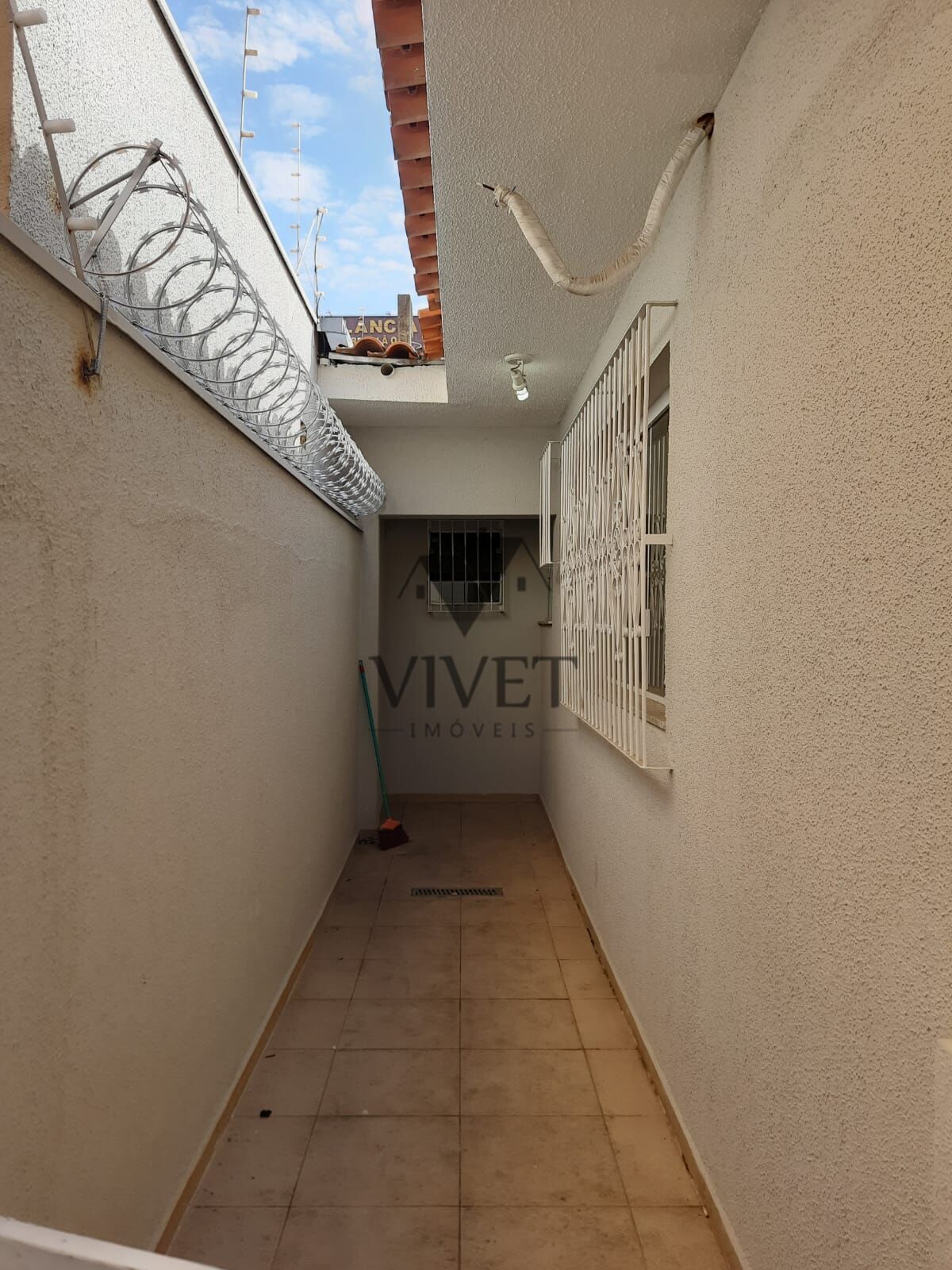 Casa à venda com 4 quartos, 187m² - Foto 15