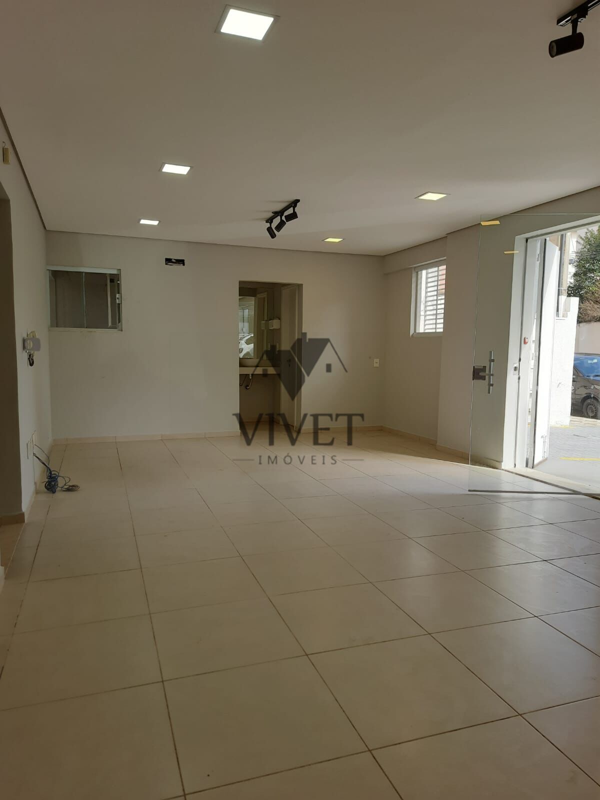 Casa à venda com 4 quartos, 187m² - Foto 5