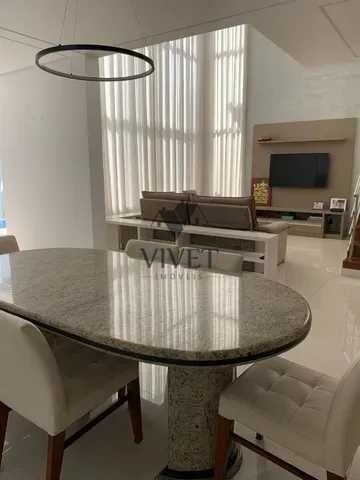 Casa de Condomínio à venda com 3 quartos, 300m² - Foto 2
