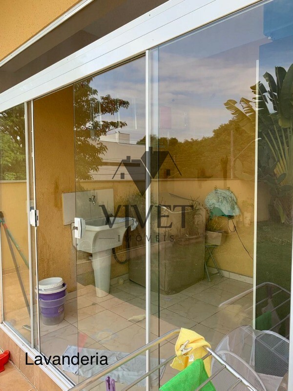 Casa à venda com 3 quartos, 300m² - Foto 27