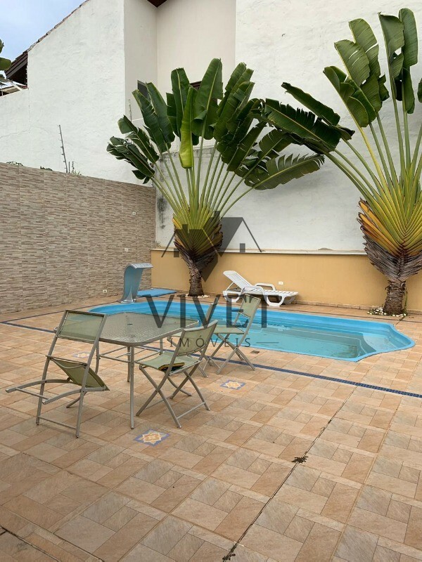Casa à venda com 3 quartos, 300m² - Foto 30