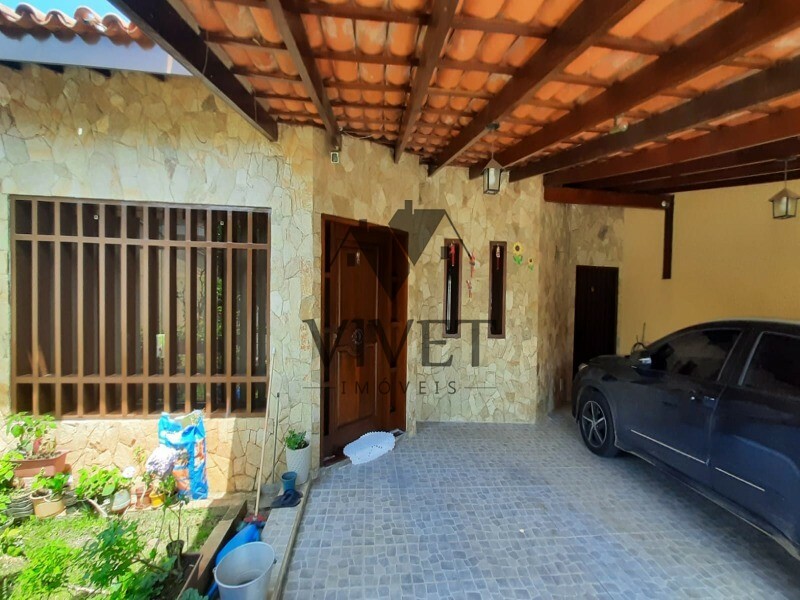 Casa à venda com 3 quartos, 260m² - Foto 2