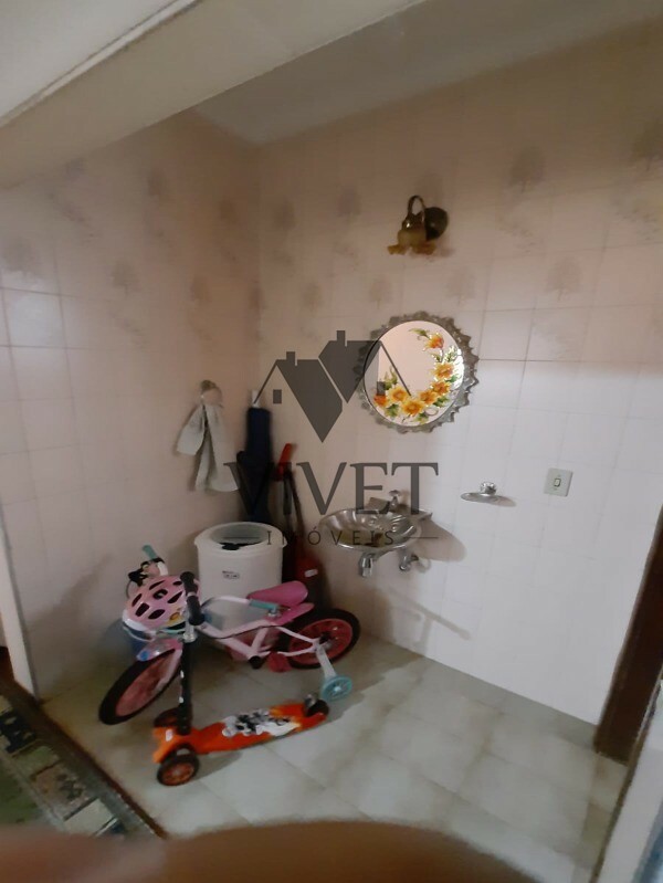 Casa à venda com 3 quartos, 260m² - Foto 10