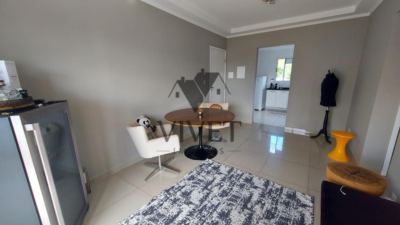 Apartamento à venda com 2 quartos, 62m² - Foto 3
