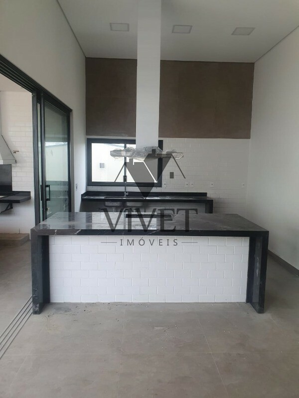 Casa de Condomínio à venda com 3 quartos, 234m² - Foto 5