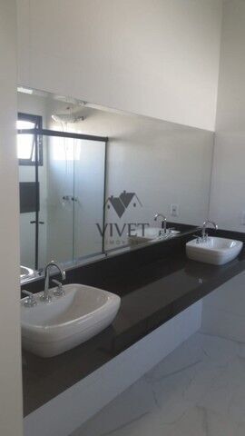 Casa de Condomínio à venda com 3 quartos, 260m² - Foto 17