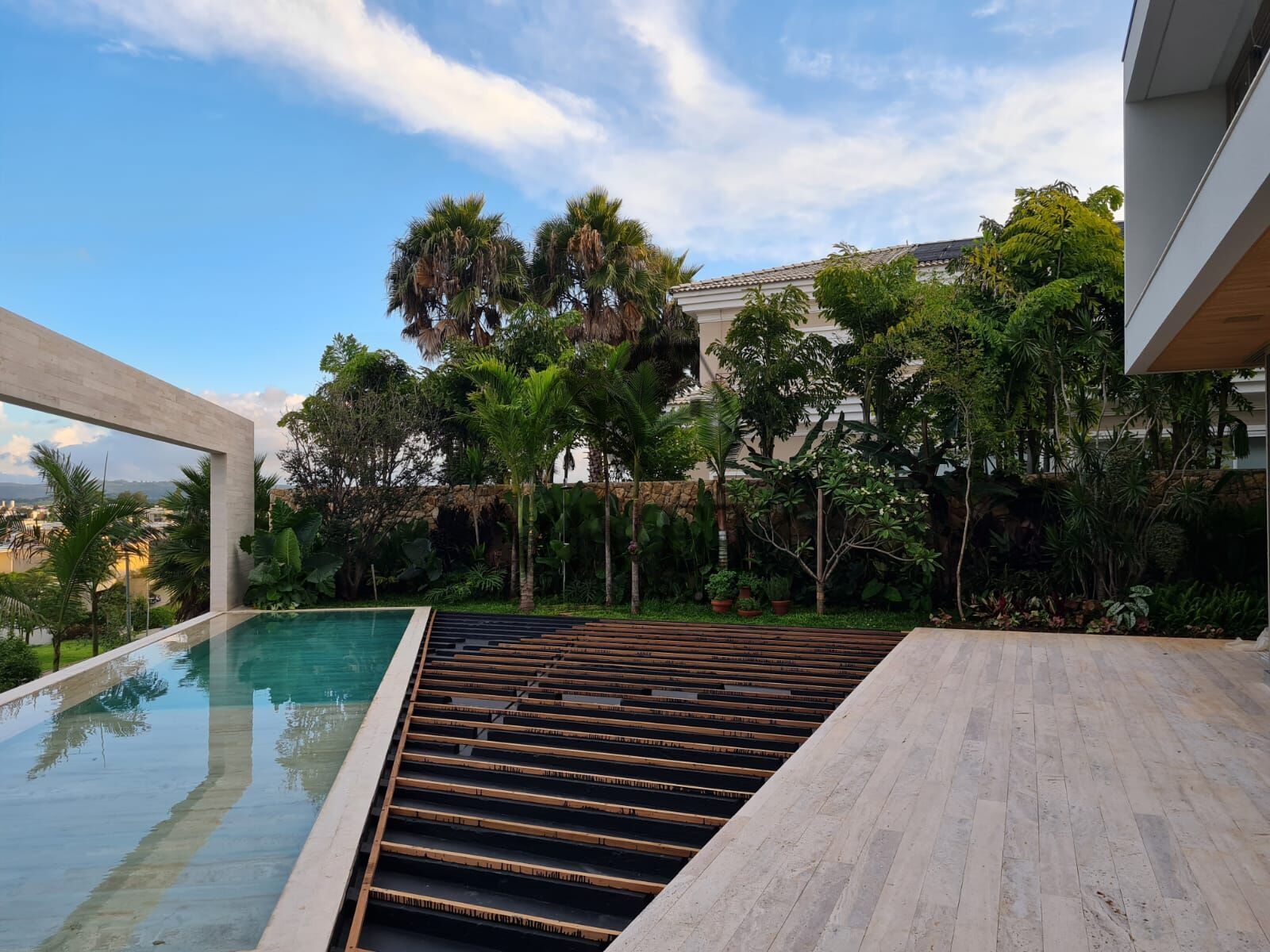Casa de Condomínio à venda com 4 quartos, 677m² - Foto 6
