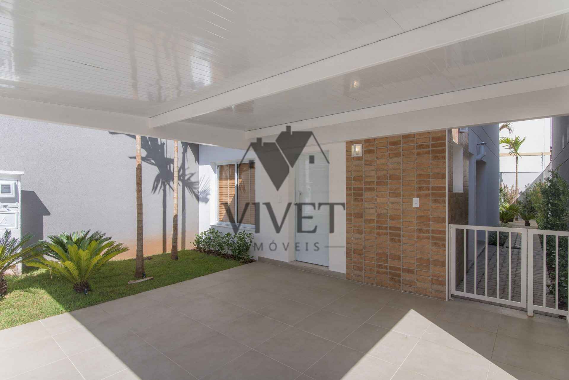 Casa de Condomínio à venda com 3 quartos, 131m² - Foto 3