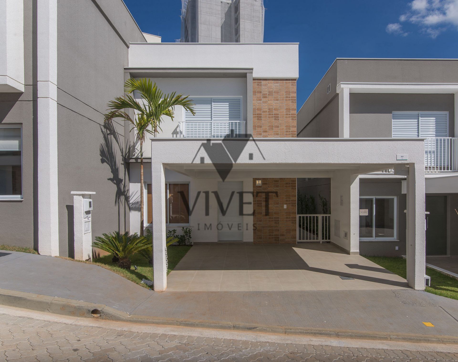 Casa de Condomínio à venda com 3 quartos, 131m² - Foto 2