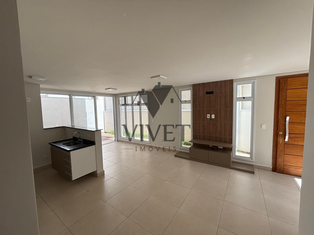 Casa de Condomínio à venda com 3 quartos, 130m² - Foto 2