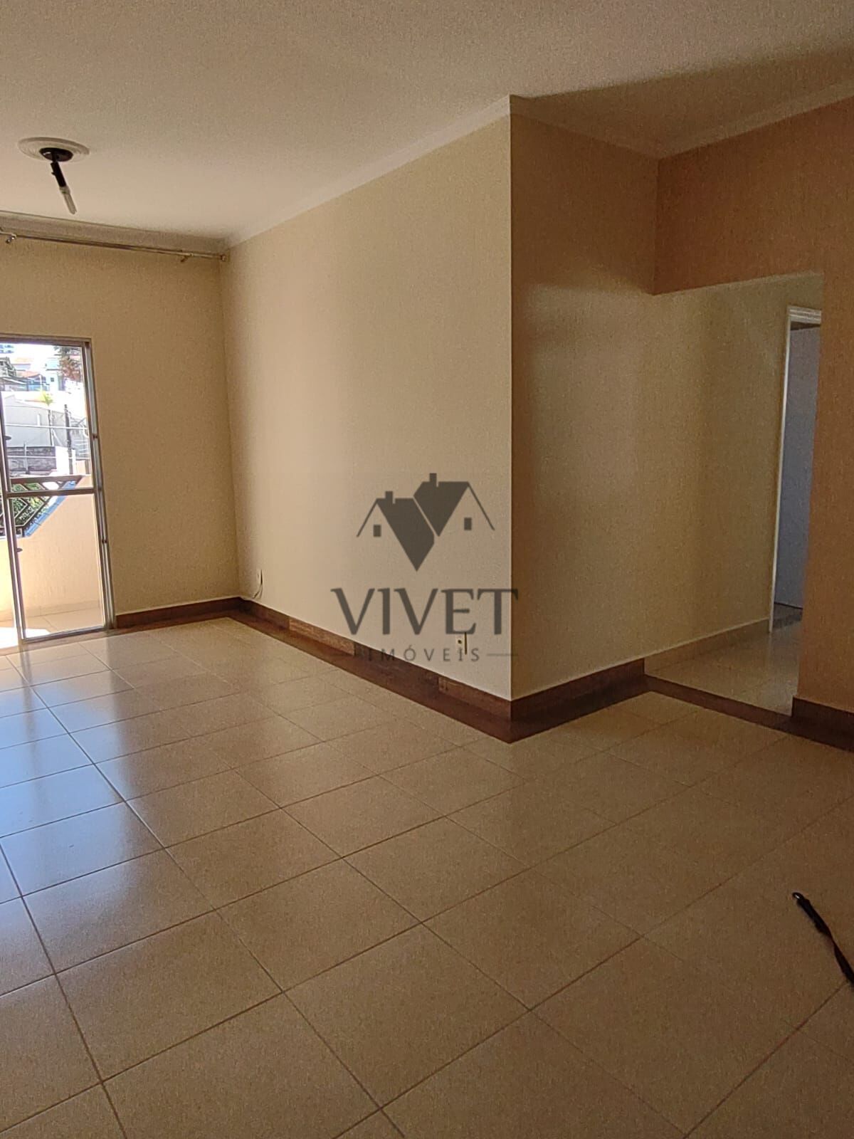 Apartamento à venda com 2 quartos, 60m² - Foto 2