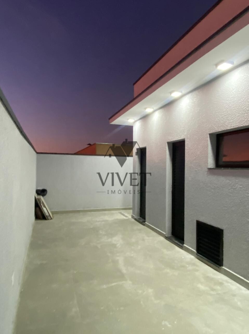 Casa de Condomínio à venda com 3 quartos, 165m² - Foto 2