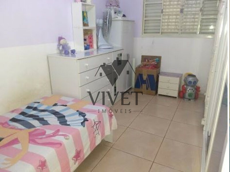Casa à venda com 3 quartos, 90m² - Foto 12
