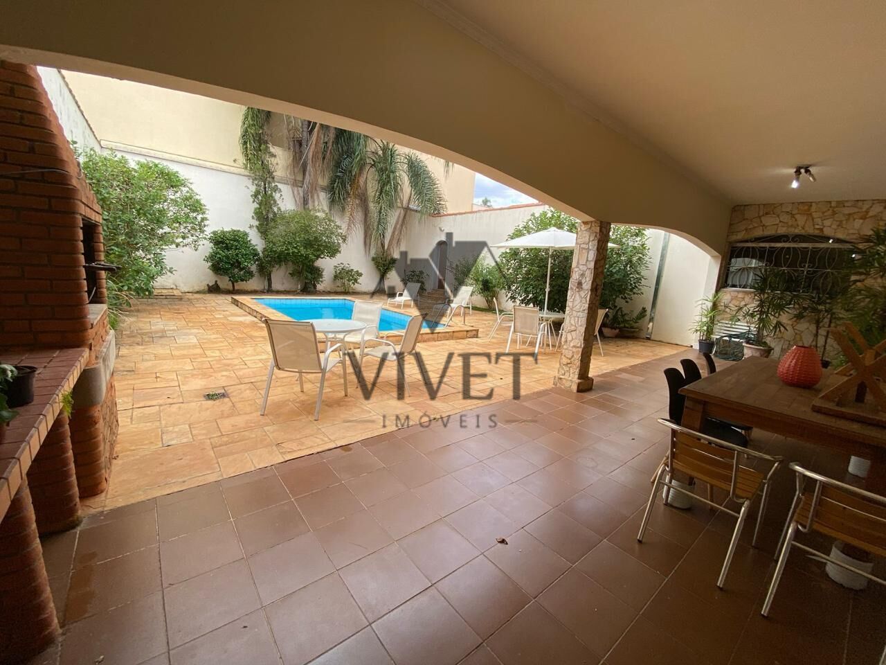 Casa à venda com 4 quartos, 370m² - Foto 20