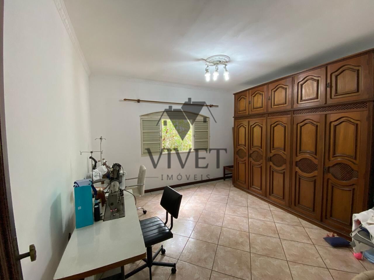 Casa à venda com 4 quartos, 370m² - Foto 17