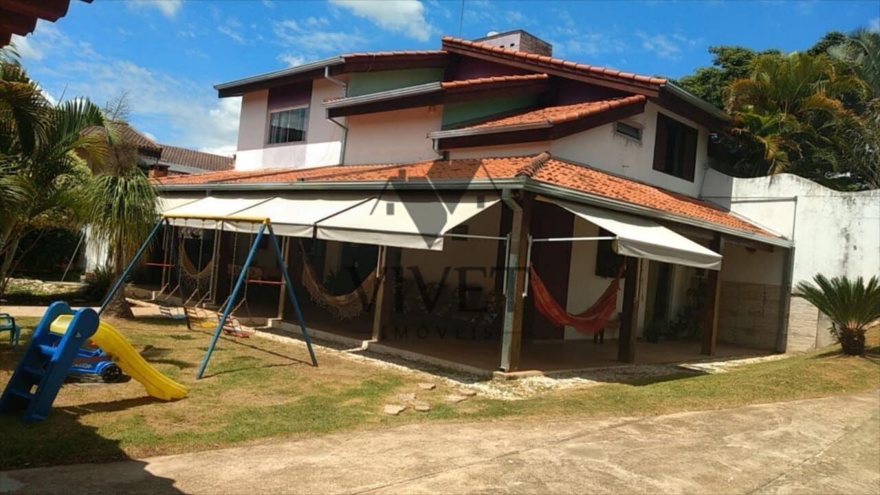 Casa de Condomínio à venda com 3 quartos, 475m² - Foto 1