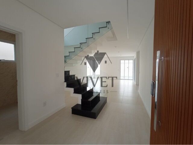 Casa de Condomínio à venda com 3 quartos, 251m² - Foto 3
