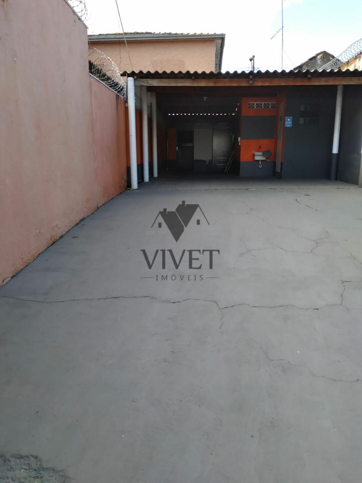 Prédio Inteiro à venda com 2 quartos, 240m² - Foto 8