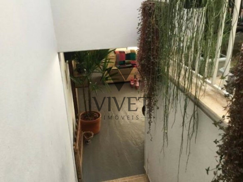 Casa de Condomínio à venda com 4 quartos, 381m² - Foto 18