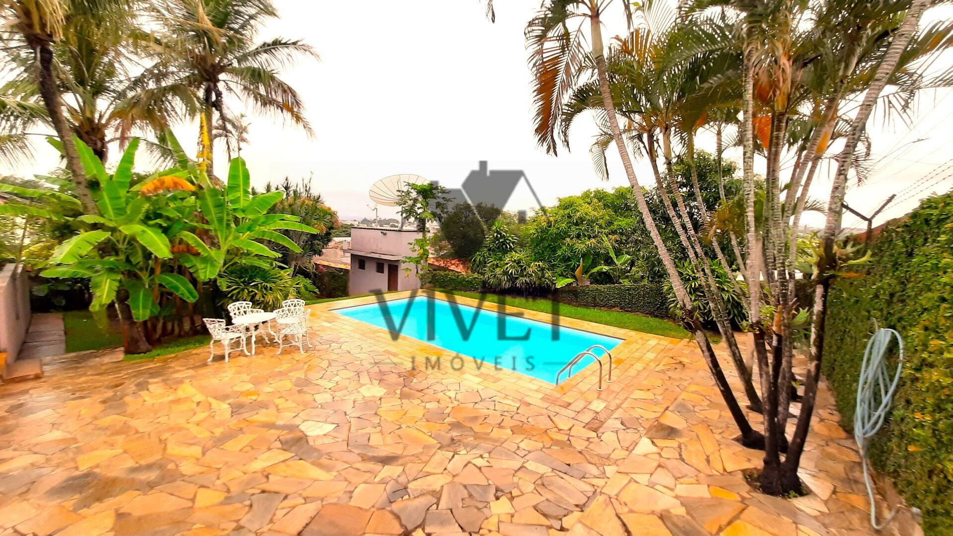 Casa à venda com 2 quartos, 214m² - Foto 10