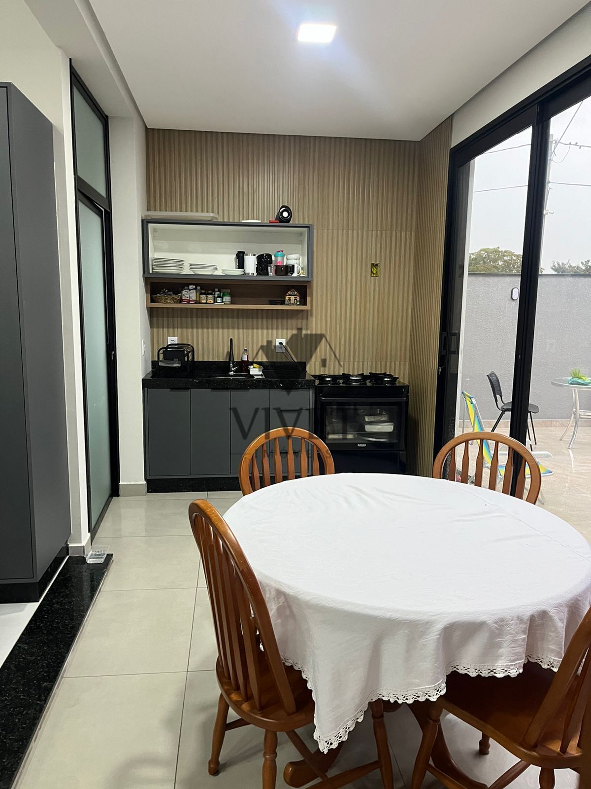Casa de Condomínio à venda com 3 quartos, 196m² - Foto 9