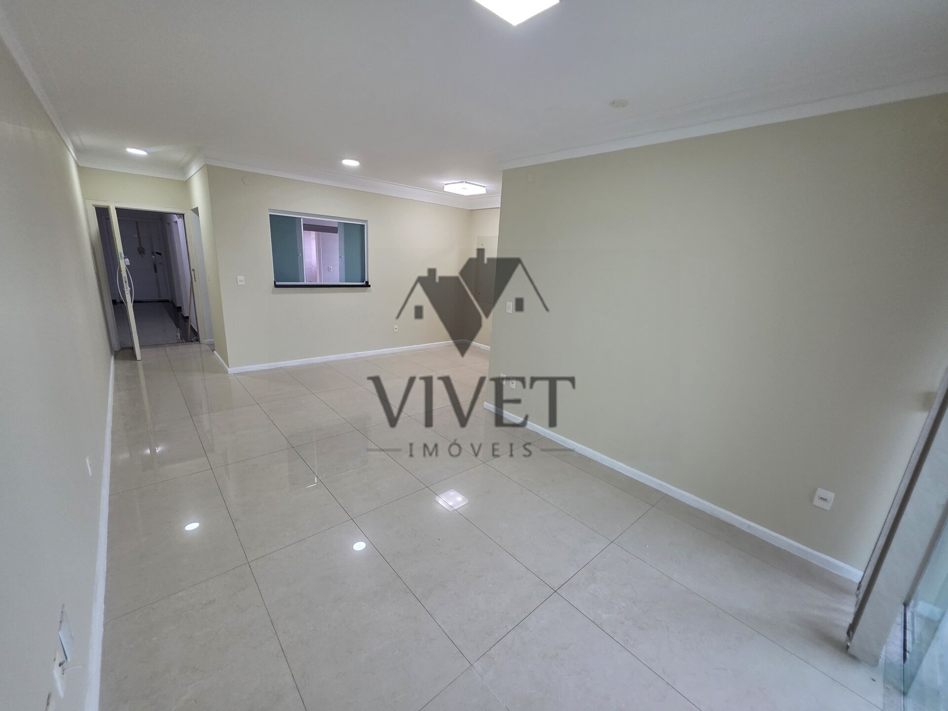 Apartamento à venda com 3 quartos, 145m² - Foto 4