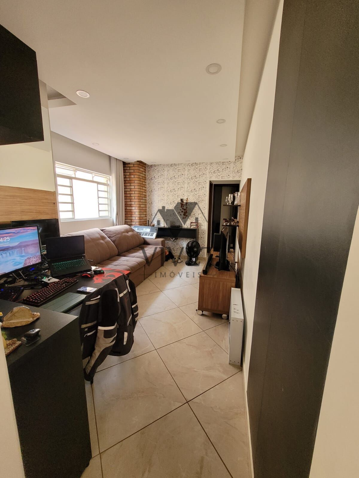 Casa à venda com 4 quartos, 253m² - Foto 3