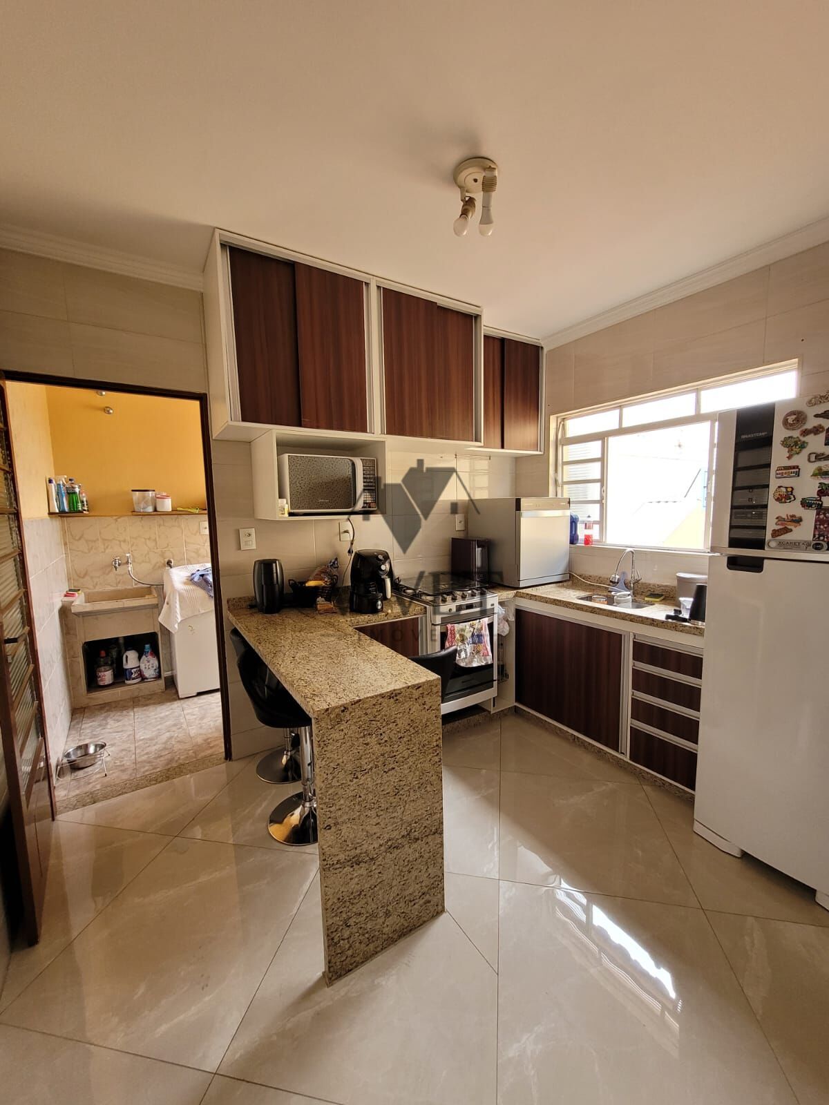 Casa à venda com 4 quartos, 253m² - Foto 5