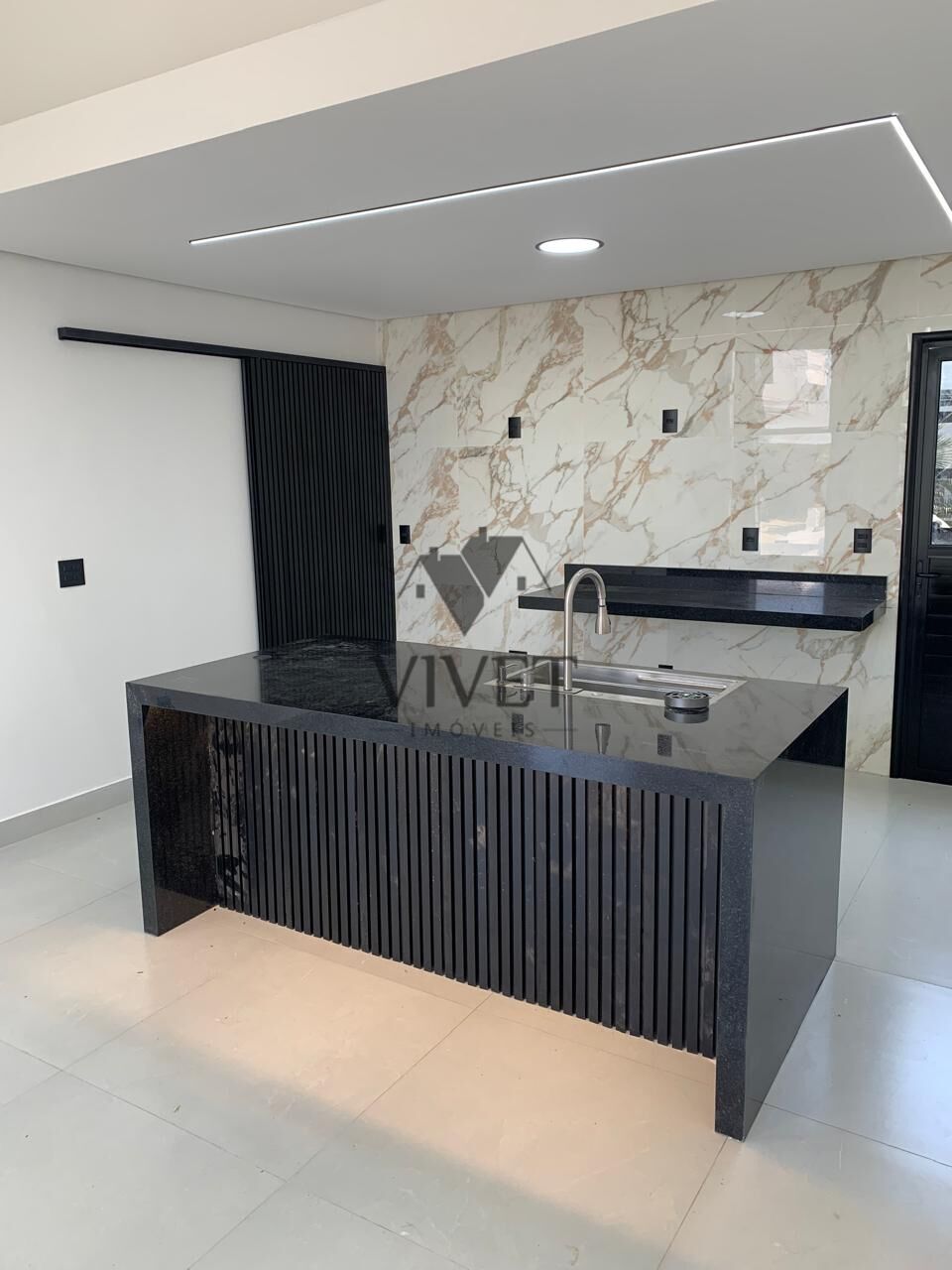 Casa de Condomínio à venda com 3 quartos, 108m² - Foto 4