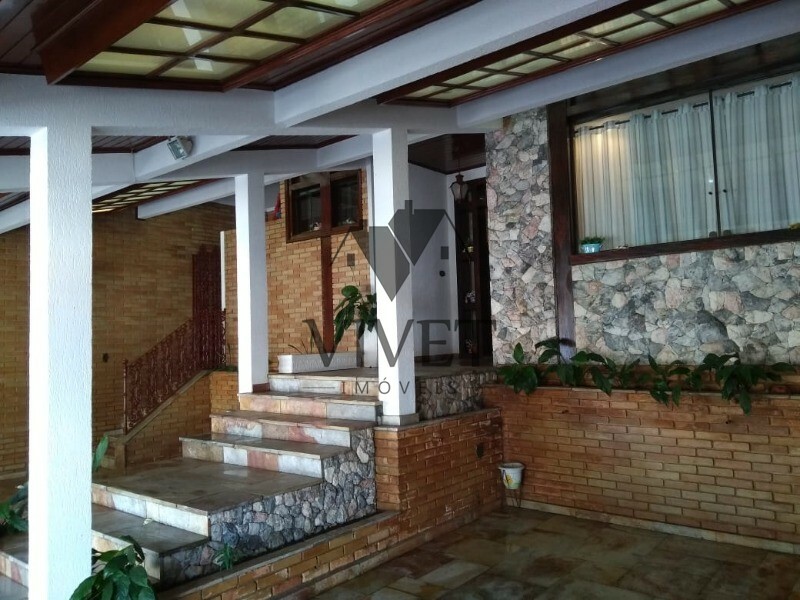Casa à venda com 4 quartos, 573m² - Foto 2