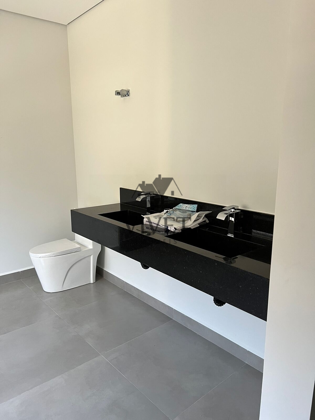 Casa de Condomínio à venda com 3 quartos, 300m² - Foto 17