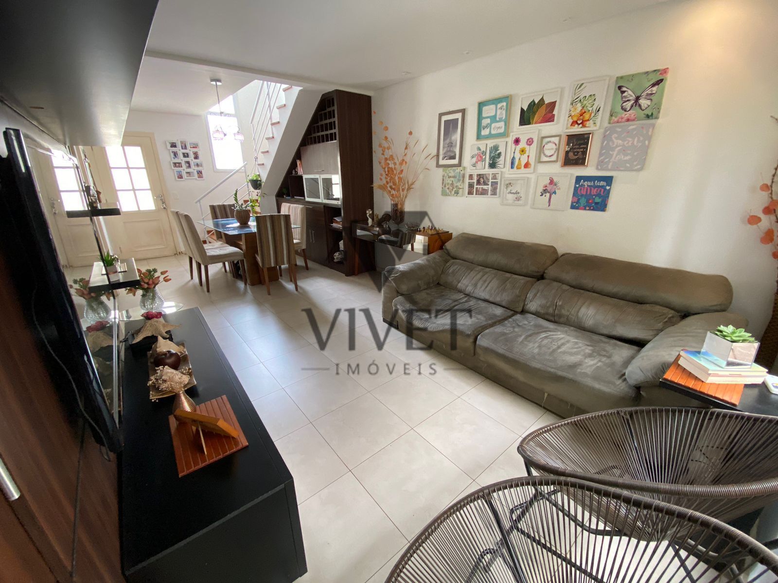 Casa de Condomínio à venda com 3 quartos, 133m² - Foto 2