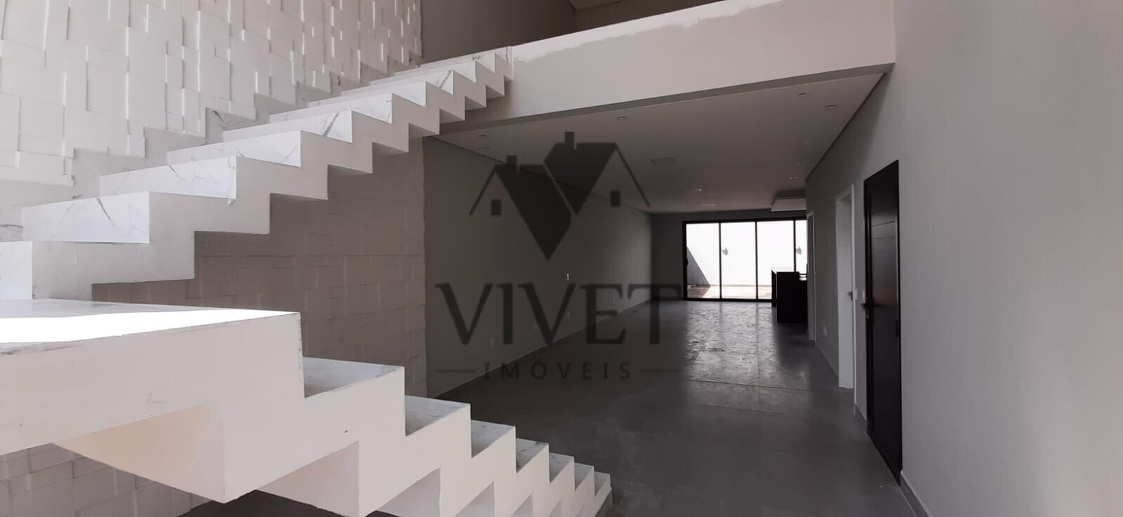Casa de Condomínio à venda com 3 quartos, 250m² - Foto 3