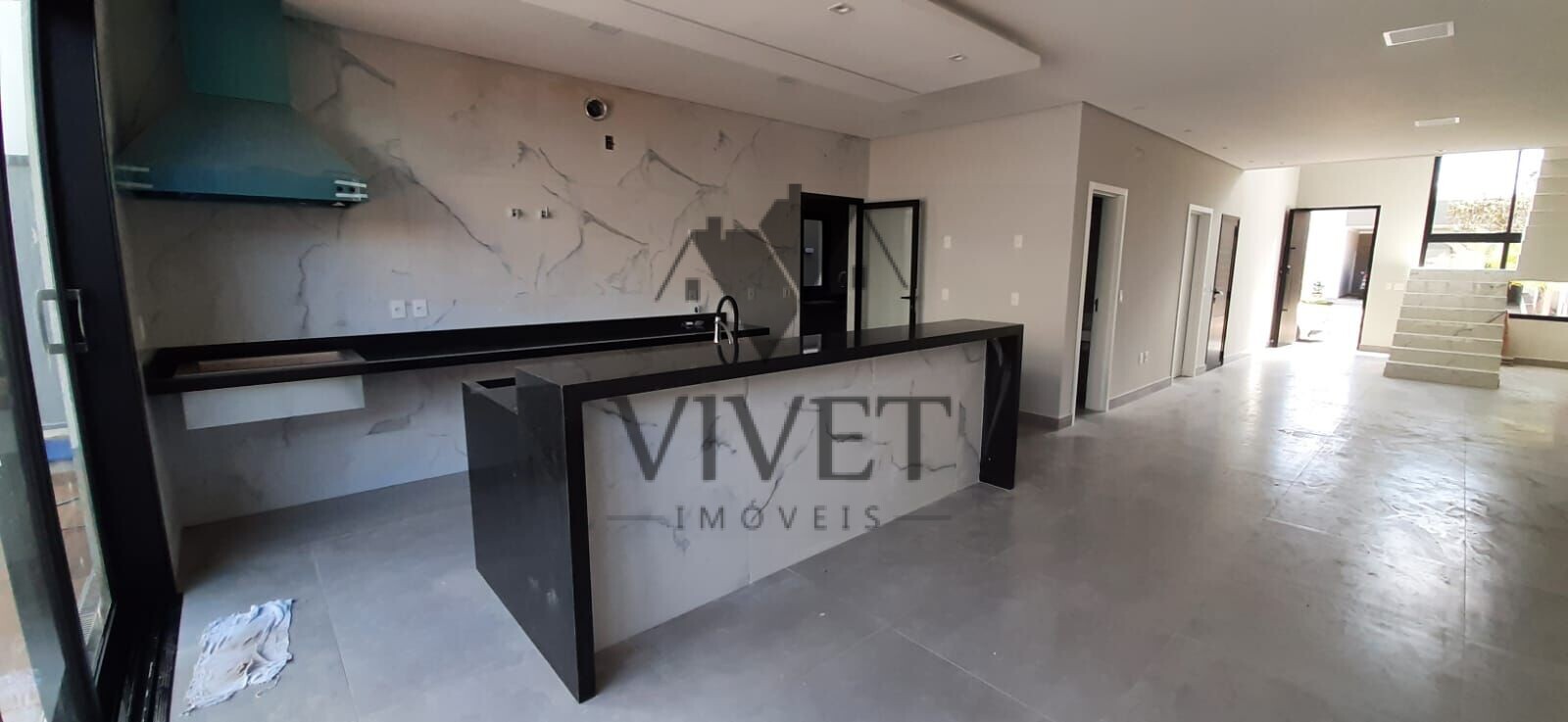 Casa de Condomínio à venda com 3 quartos, 250m² - Foto 5