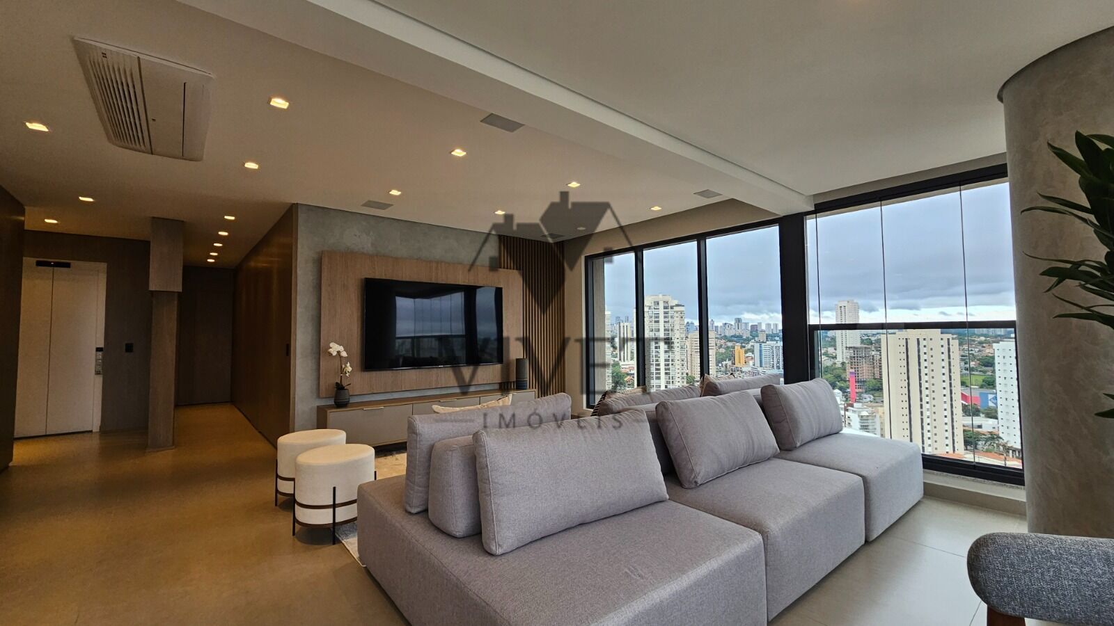 Apartamento à venda com 3 quartos, 151m² - Foto 2