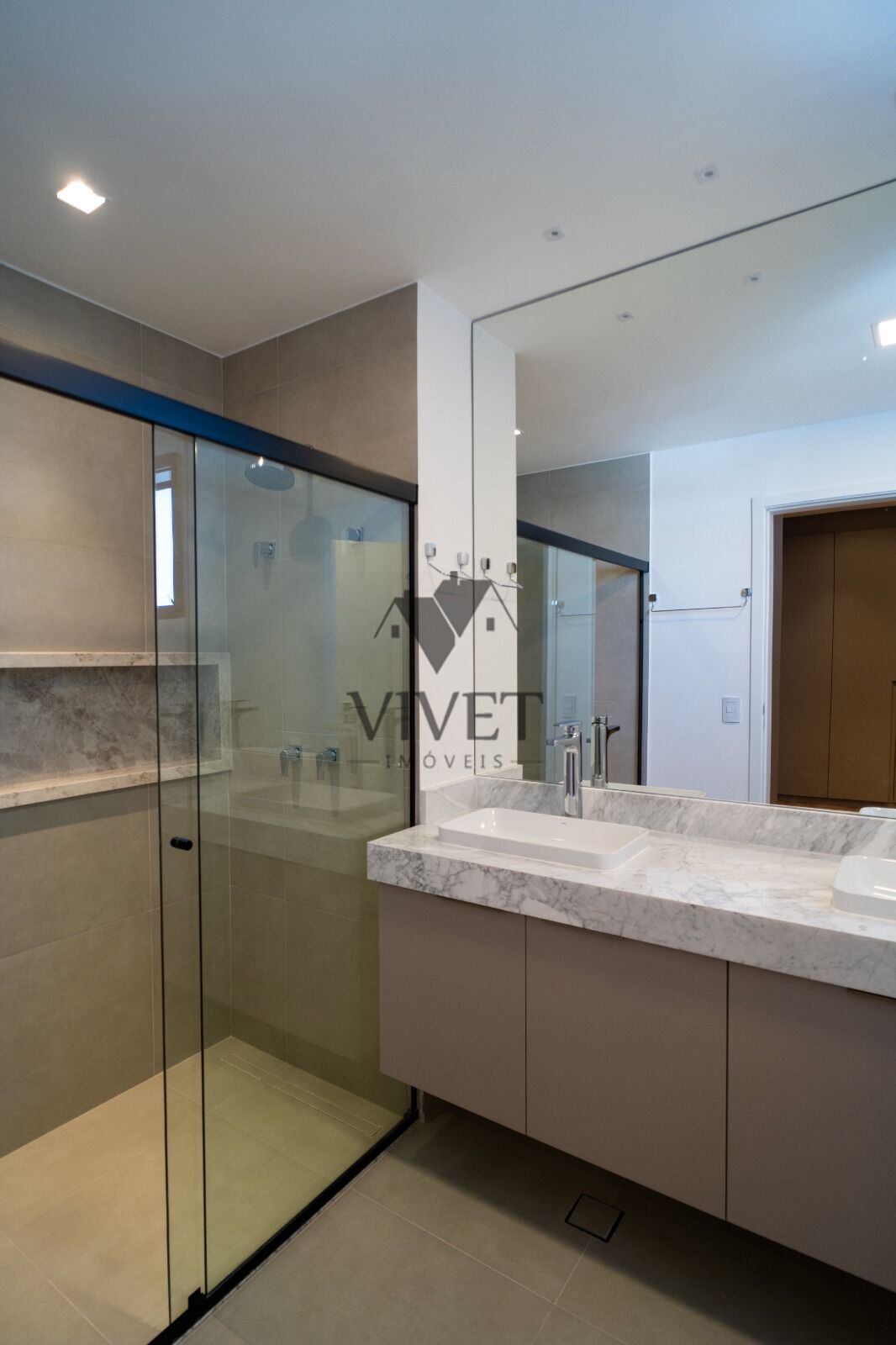 Apartamento à venda com 3 quartos, 151m² - Foto 17